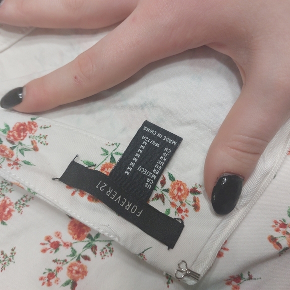 Floral skirt - Picture 5 of 5